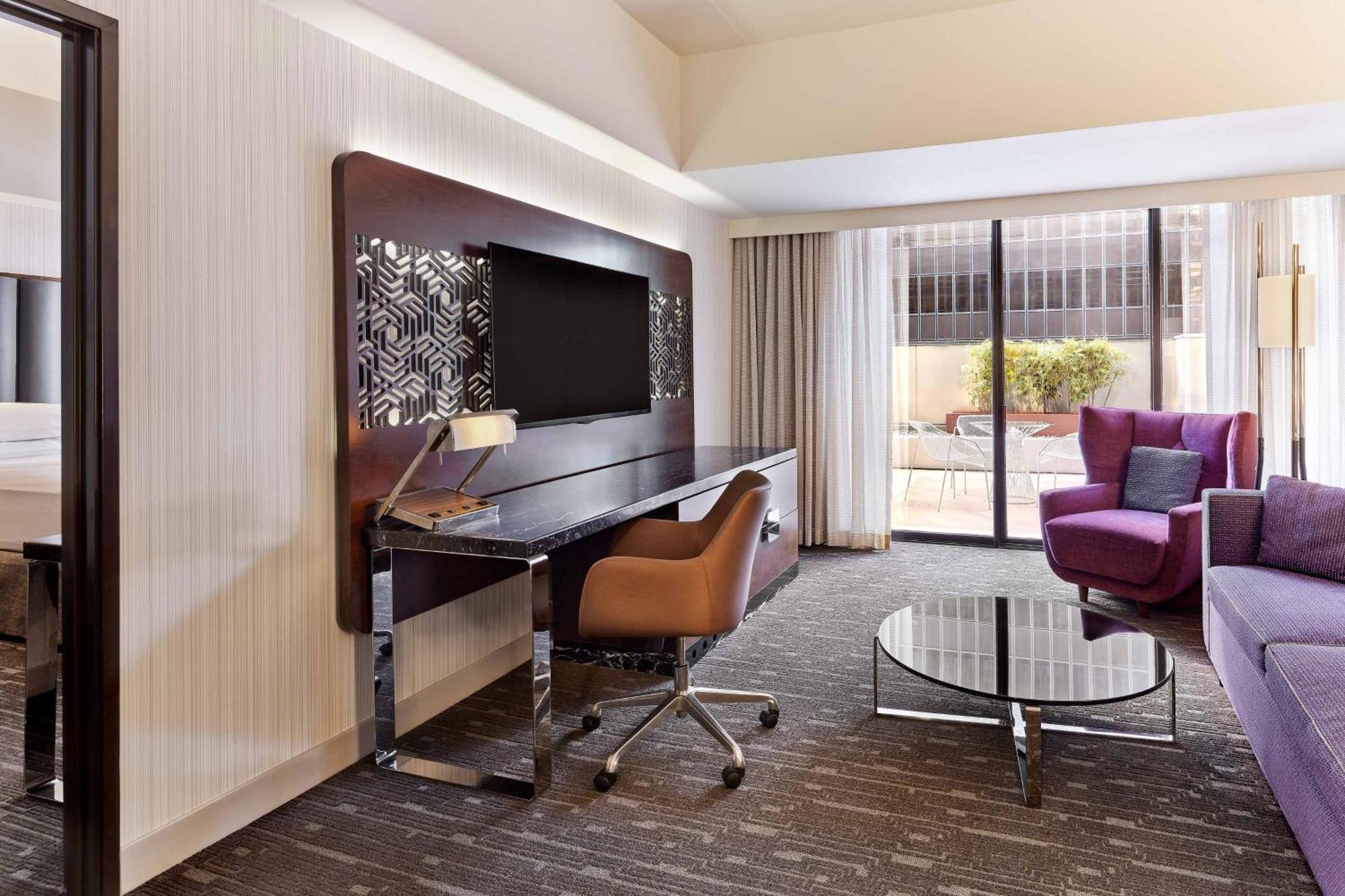 Sheraton Grand Лос Анджелис Екстериор снимка