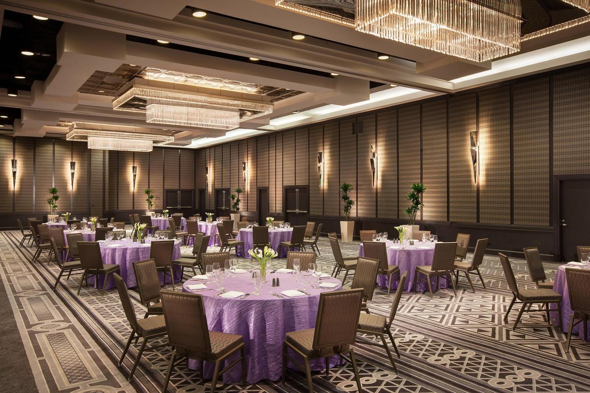 Sheraton Grand Лос Анджелис Ресторант снимка